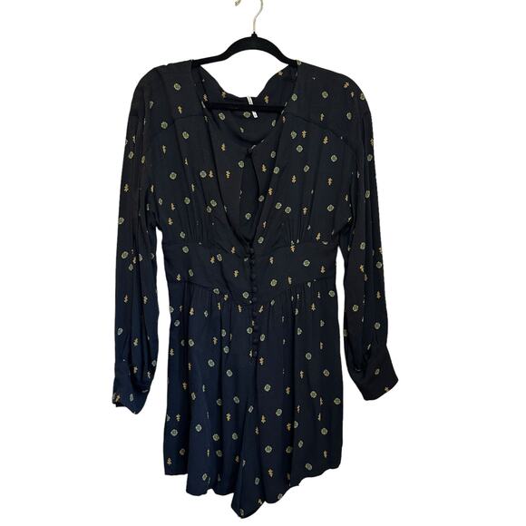 Free People Love Grows Black Long Sleeve Romper sz S - Picture 5 of 11